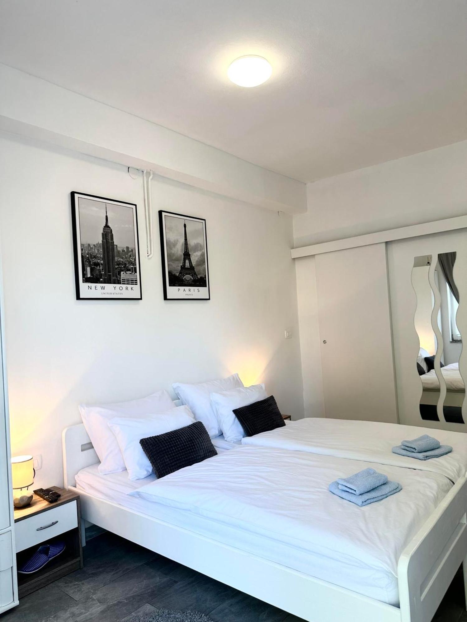 Studio Apartman Brletic Tounj Buitenkant foto